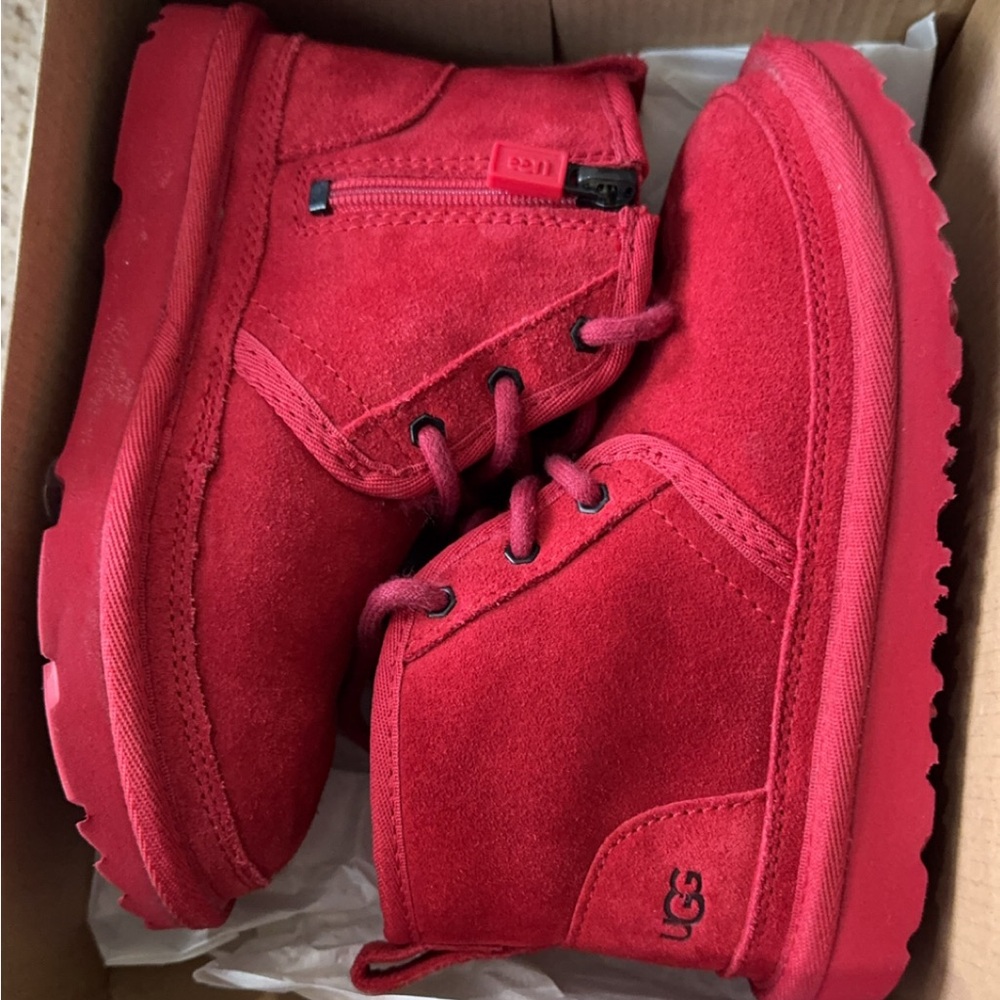 Ugg t neumel 2 size 12